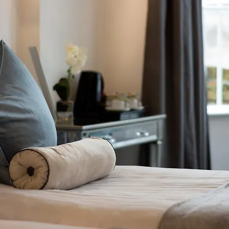 Frühstückspension Clifton House 4*