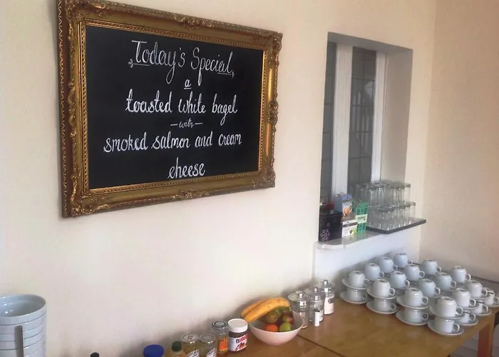 Bed & Breakfast Clifton House