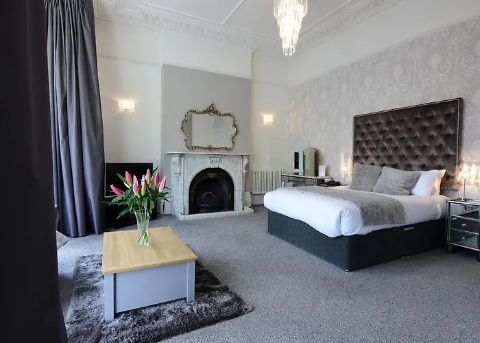Clifton House 4* Bristol