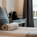 Bed and Breakfast Clifton House 4*