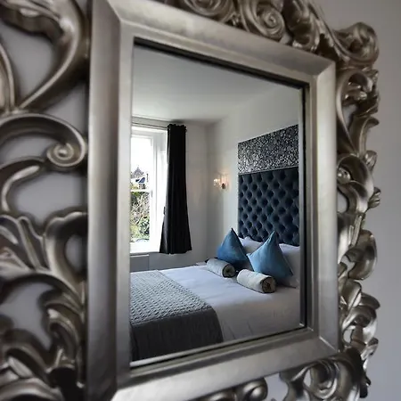 Bed & Breakfast Clifton House 4*