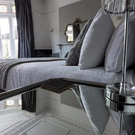 Bed & Breakfast Clifton House