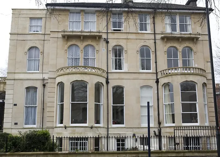 Clifton House 4* بريستول