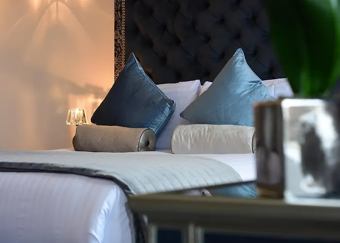 Clifton House 布里斯托