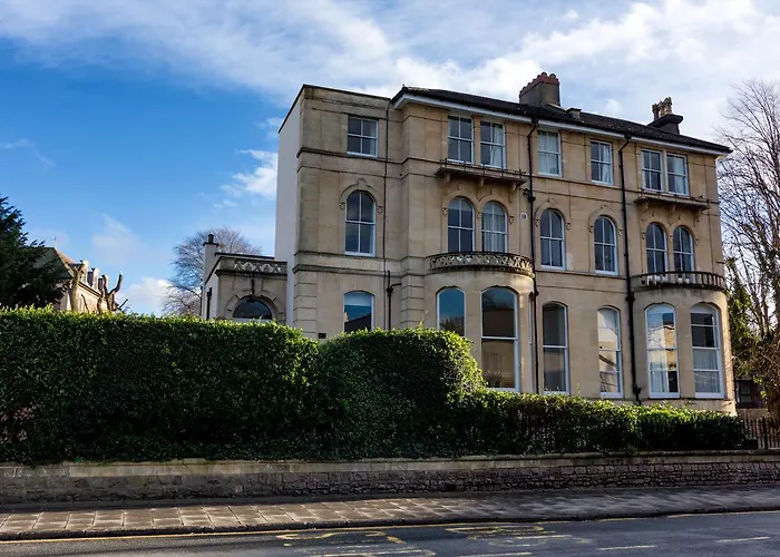 Clifton House 4* بريستول